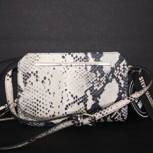 NWT STEVE MADDEN MINI CROSSBODY WALLET COMPARTMENT